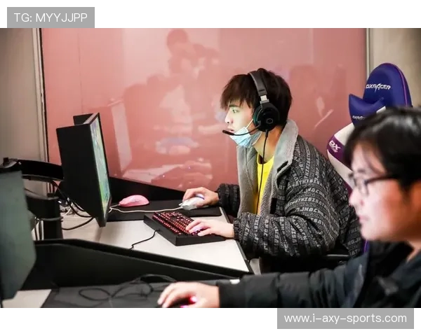 《电竞赛事激战正酣 全民狂欢 未来发展潜力与挑战并存》